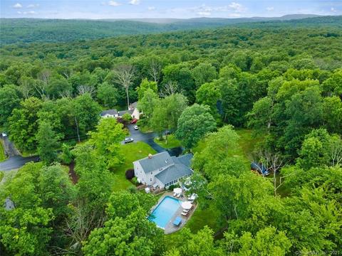 62 Great Oak Ln, Redding, CT 06896 photo 1