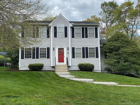 37 Stephen Ct, Prospect, CT 06712 photo 1