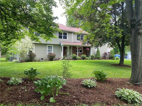 35 Barry Pl, Suffield, CT 06078 photo 1