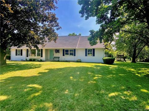 812 Halladay Ave W, Suffield, CT 06078 photo 1