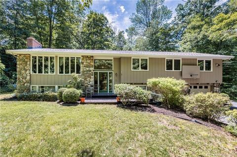 159 Davis Rd, Mansfield, CT 06268 photo 1
