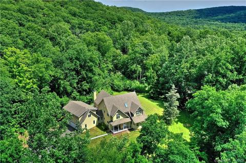 378 Downs Rd, Bethany, CT 06524 photo 1