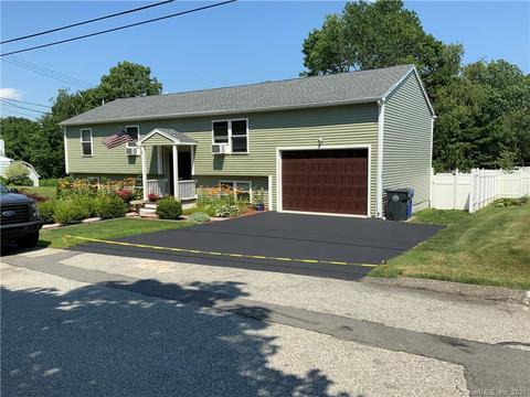 49 Ash St, Griswold, CT 06351 photo 1