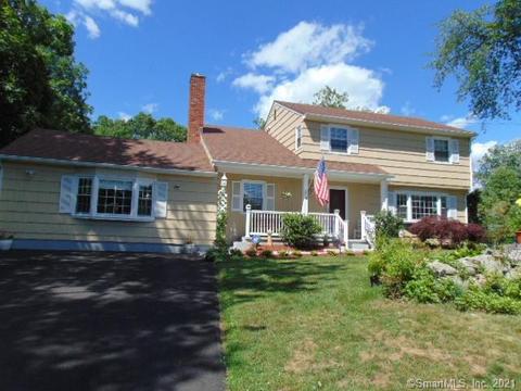 31 Rolling Green Rd, Bethany, CT 06524 photo 1