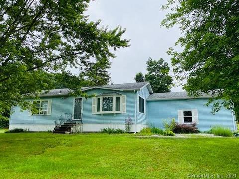 69 Colonial Rd, Plainfield, CT 06374 photo 1