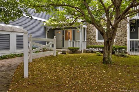 202 Windgate Cir #B, Monroe, CT 06468 photo 1