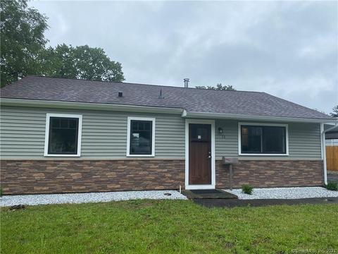 11 Walnut Cir, Windsor Locks, CT 06096 photo 1
