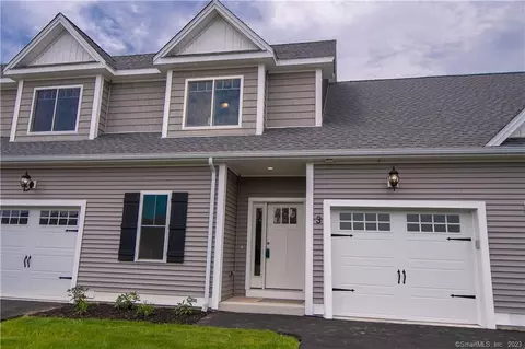 39 Lakeside Dr, Orange, CT 06477 photo 1