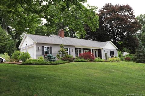 465 Prospect St, Windham, CT 06226 photo 1
