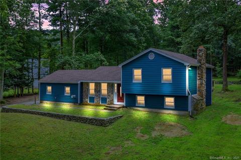 28 Pinecrest Ln, Sprague, CT 06330 photo 1