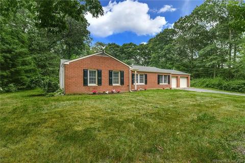 7 Arrowhead Ln, Newtown, CT 06482 photo 1