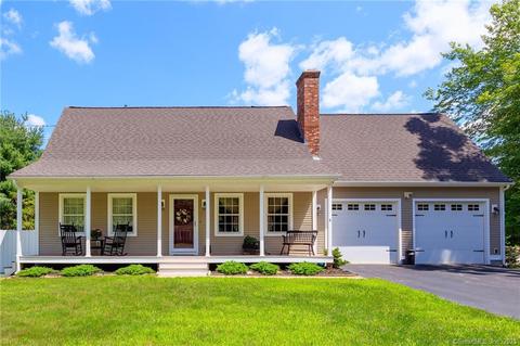 8 Davis St, Killingly, CT 06239 photo 1