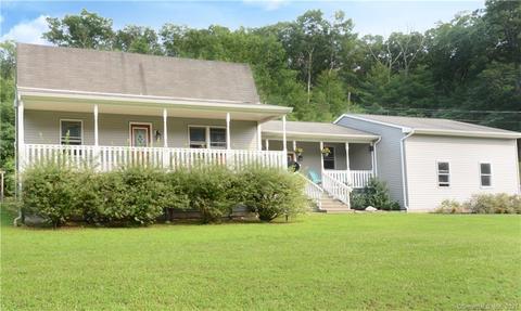 110 Tracy Rd, Killingly, CT 06241 photo 1