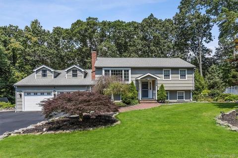 22 Bright Hill Dr, Clinton, CT 06413 photo 1