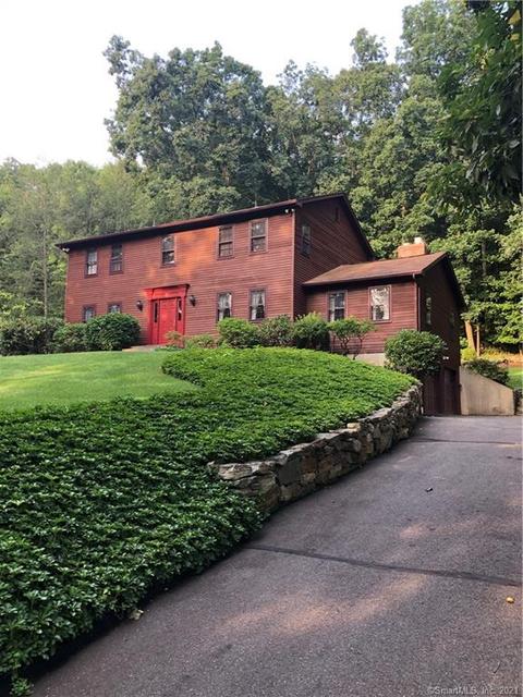 44 E Gate Rd, Danbury, CT 06811 photo 1