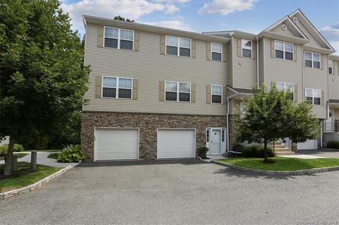18 Riverview Ct, Brookfield, CT 06804 photo 1