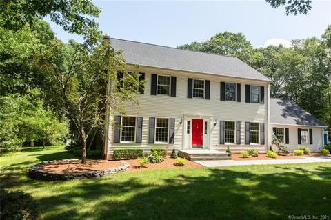 5 Eska Dr, Ledyard, CT 06339 photo 1