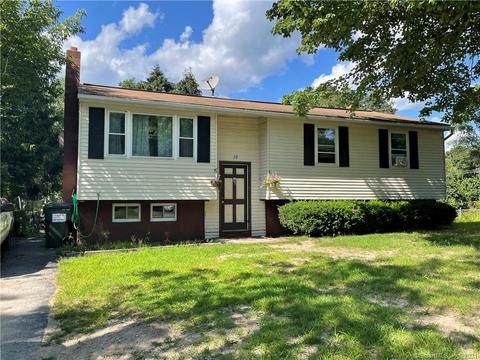 10 River Ridge Rd, Killingly, CT 06239 photo 1