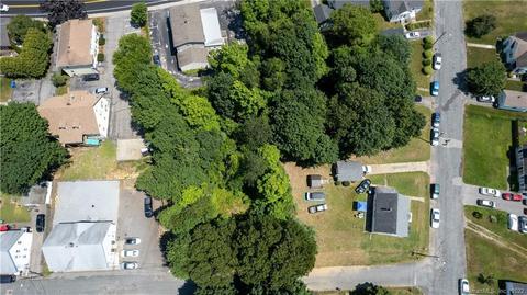 32 Dey St, Griswold, CT 06351