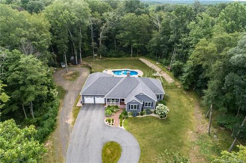 16 Tower Hill Rd, Clinton, CT 06413 photo 1