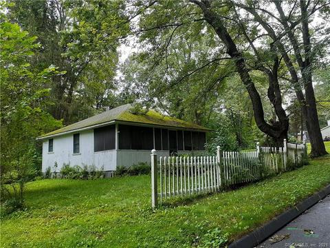90 Maple Dr, Coventry, CT 06238 photo 1
