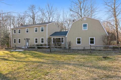 7 Holly Pl, Monroe, CT 06468 photo 1