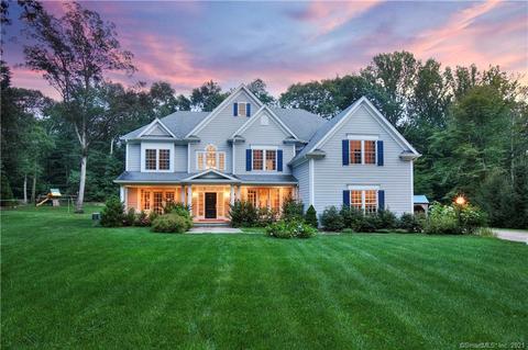 68 Forest Ln, Wilton, CT 06897 photo 1