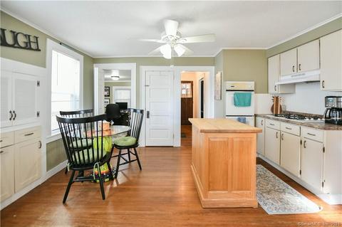 42 Middletown Ave N, Wethersfield, CT 06109 photo 1