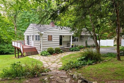 61 Old Stagecoach Rd, Redding, CT 06896 photo 1
