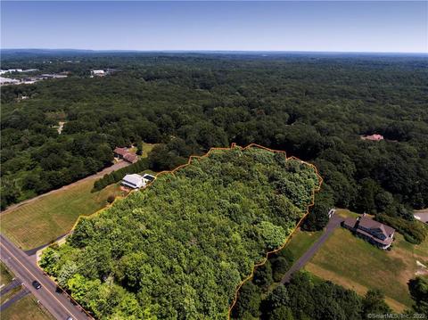 170-182 Leetes Island Rd, Branford, CT 06405