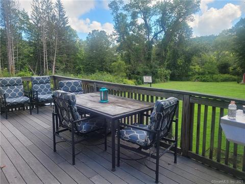 1604 N Grand St, Suffield, CT 06093 photo 1