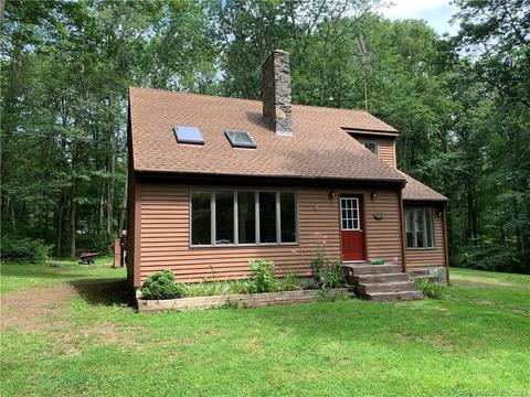 852 Hampton Rd, Pomfret, CT 06259 photo 1