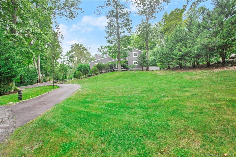  237 Guinea Rd, Stamford, CT 06903 photo 1