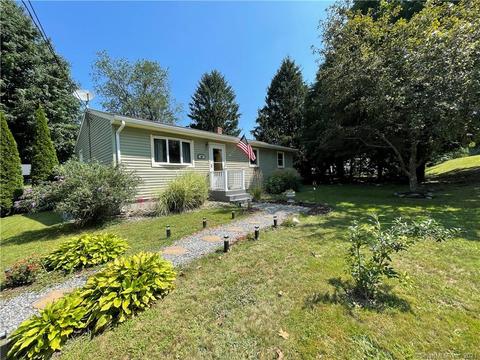 30 Oak Dr, Plainfield, CT 06374 photo 1