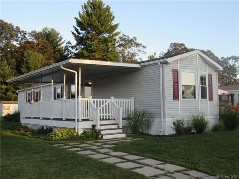 32 Circle Dr, Windham, CT 06256 photo 1