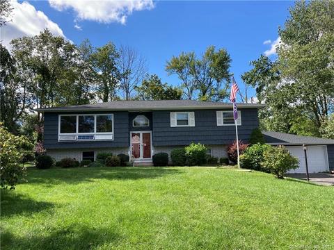 11 Donna Dr, New Fairfield, CT 06812