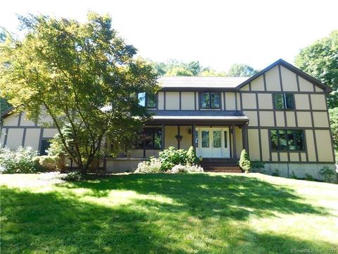 74 Harmony Ln, Monroe, CT 06468 photo 1