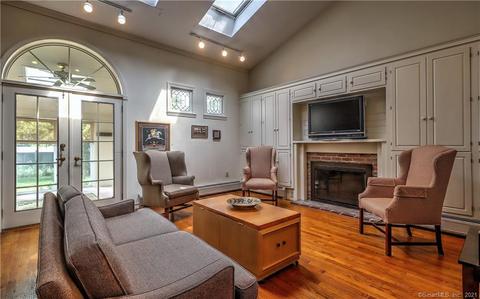46 Baldwin Rd, Hamden, CT 06514 photo 1