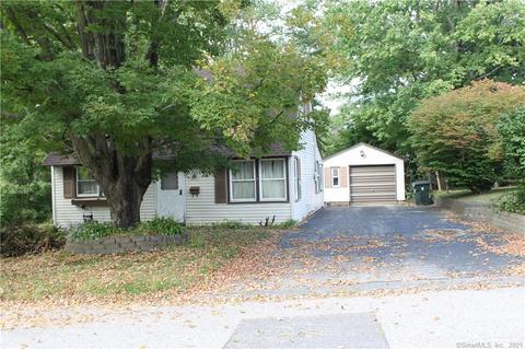111 Ridgewood Rd, Willimantic, CT 06226 photo 1