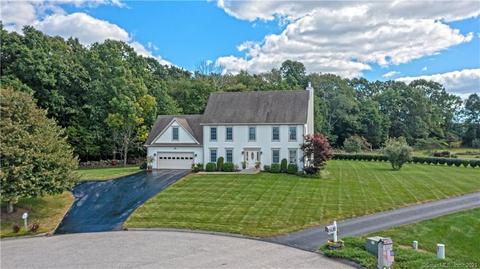 5 Downing Dr, Preston, CT 06365 photo 1