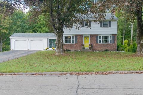 77 Raymond Rd, Windsor Locks, CT 06096 photo 1