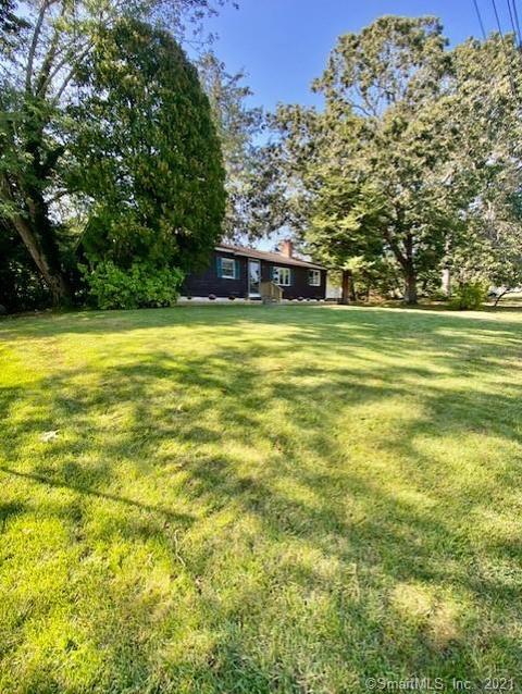 4 Lantern Ln, East Lyme, CT 06357 photo 1