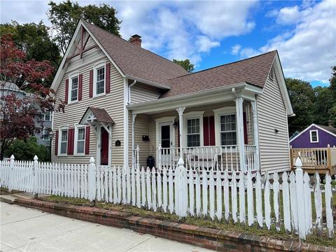 150 S Main St, Putnam, CT 06260 photo 1