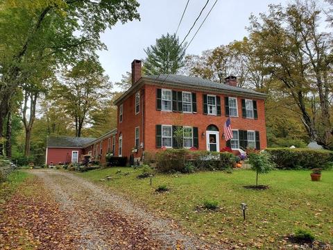 15 Chaplin St, Chaplin, CT 06235 photo 1