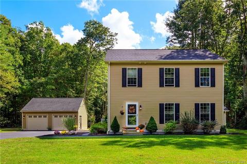 297 Cranberry Bog Rd, Killingly, CT 06239 photo 1