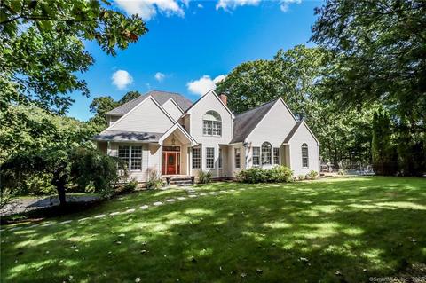 19 Brandy Ln, Bridgewater, CT 06752 photo 1