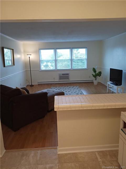 1730 State St #302, Hamden, CT 06517 photo 1