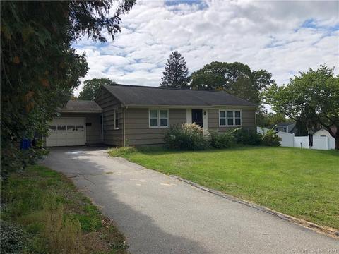 15 Robertson Ave, Killingly, CT 06239 photo 1