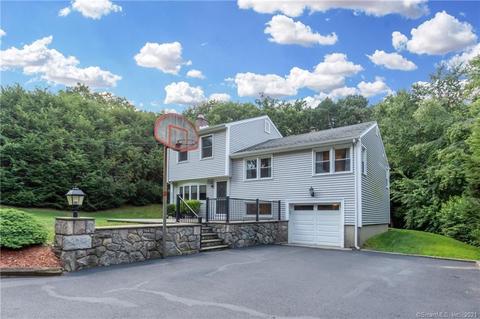 31 Pine Tree Rd, Monroe, CT 06468 photo 1