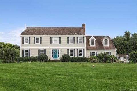 4 Harvest Common Rd, Newtown, CT 06470 photo 1